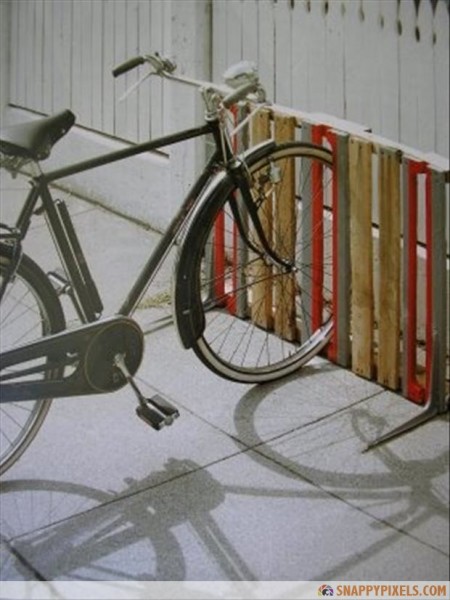 bike-rack-from-old-pallets