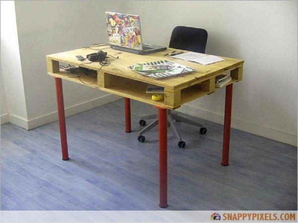wood-pallet-desk